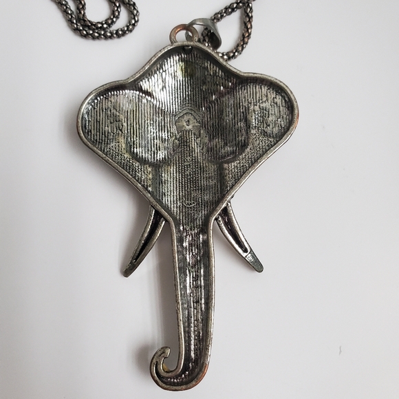 Pewter Tone Elephant Pendant Necklace Ornate Design Ribbed Trunk + Tusks Rustic - Picture 7 of 7